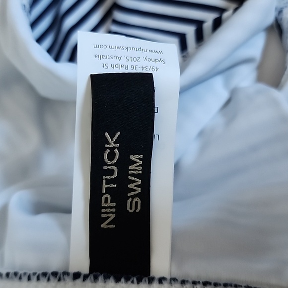 NIPTUCK SORRENTO NAVY STRIPED SWIM SET/ PLEASE CHECK BIKINI IS SIZE 6/TOP SZ 4 - Picture 8 of 12